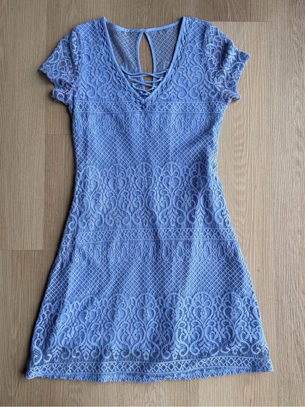 Hollister Lace Fit & Flare V-Neck Keyhole Short Sleeve Mini Dress S